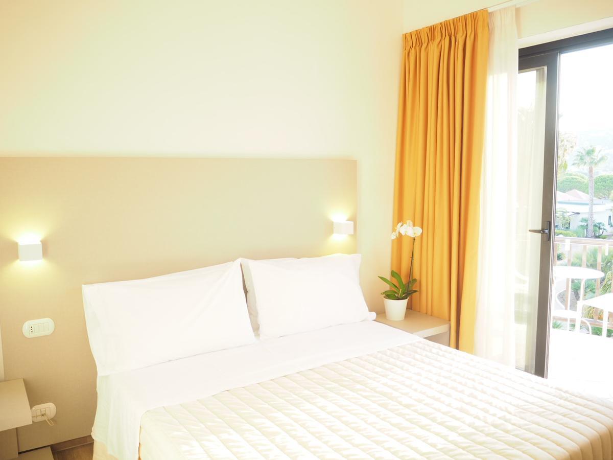 Oasiclub Hotel Vieste Extérieur photo