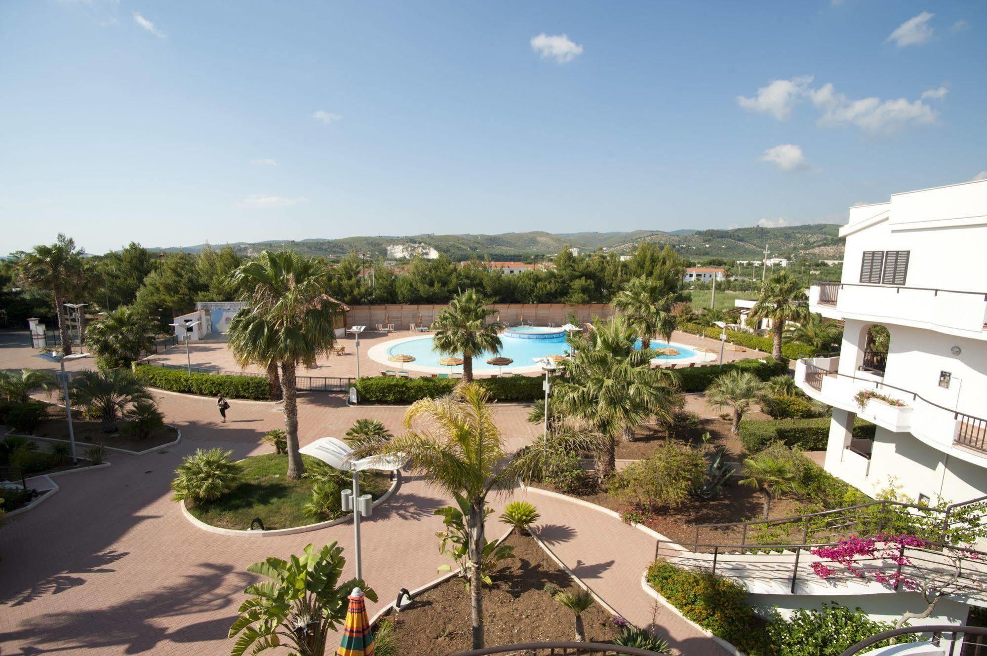 Oasiclub Hotel Vieste Extérieur photo