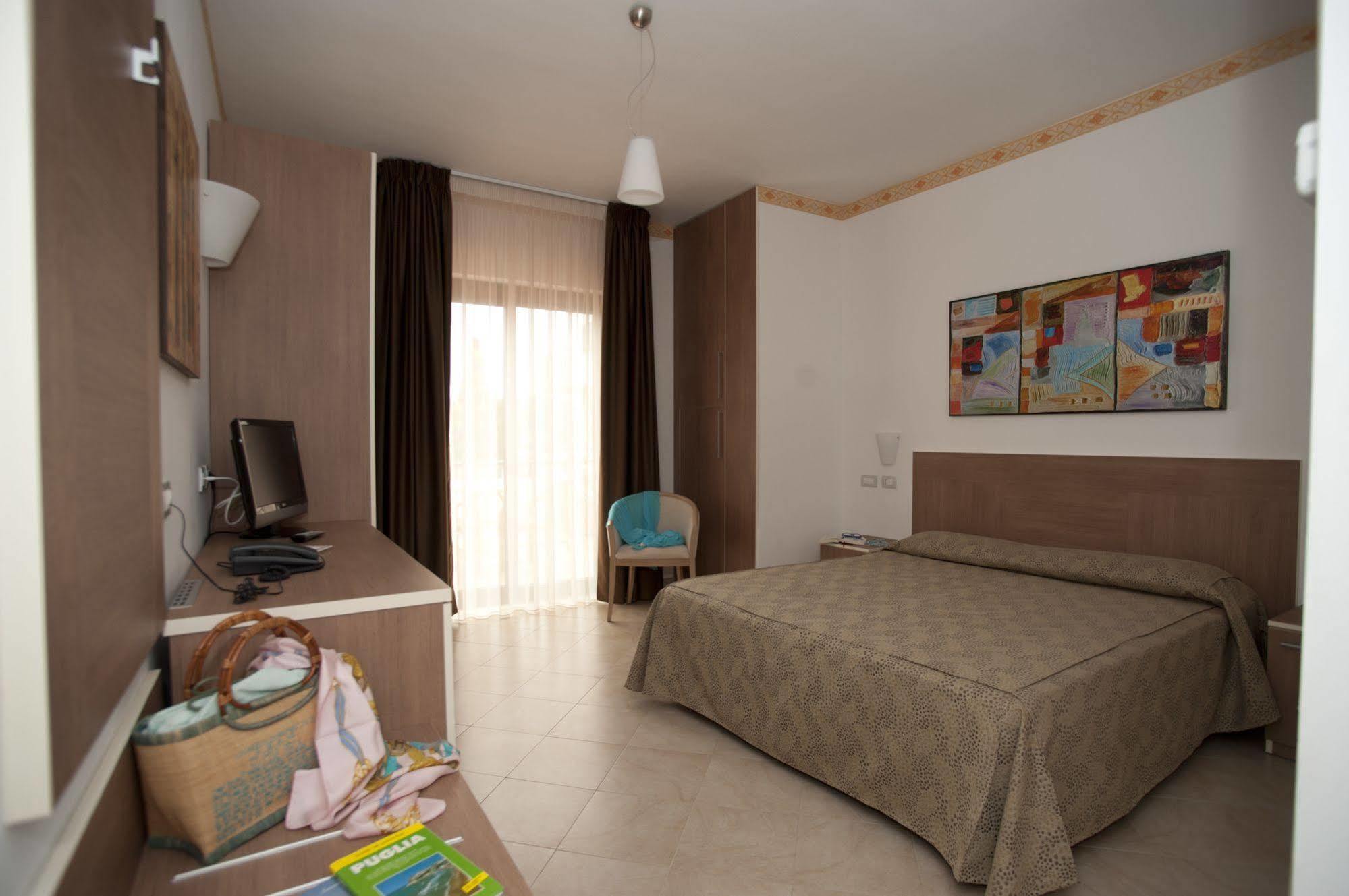 Oasiclub Hotel Vieste Extérieur photo