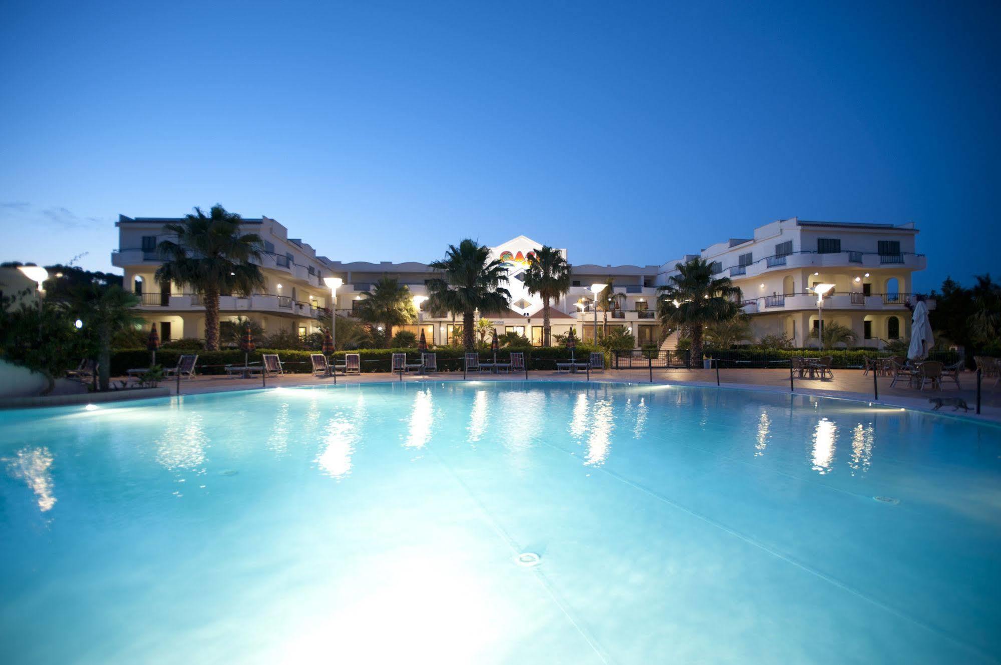 Oasiclub Hotel Vieste Extérieur photo