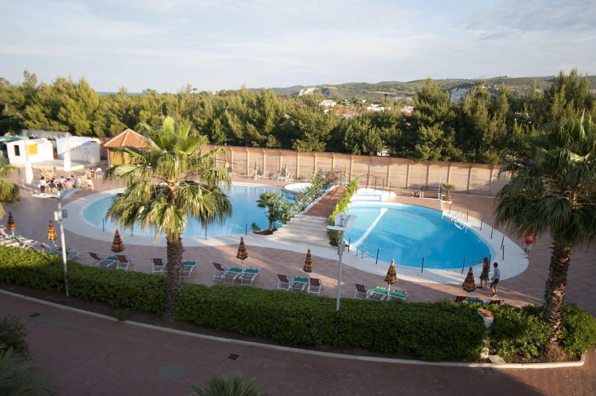 Oasiclub Hotel Vieste Extérieur photo